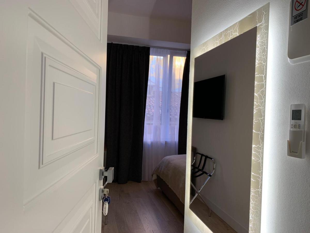 B&B Galleria Cavour Bologna Exteriör bild