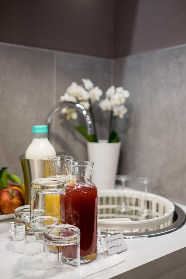 B&B Galleria Cavour Bologna Exteriör bild